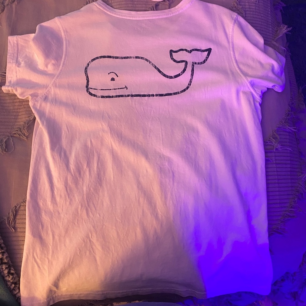 White Vineyard vines t-shirt (adult small)